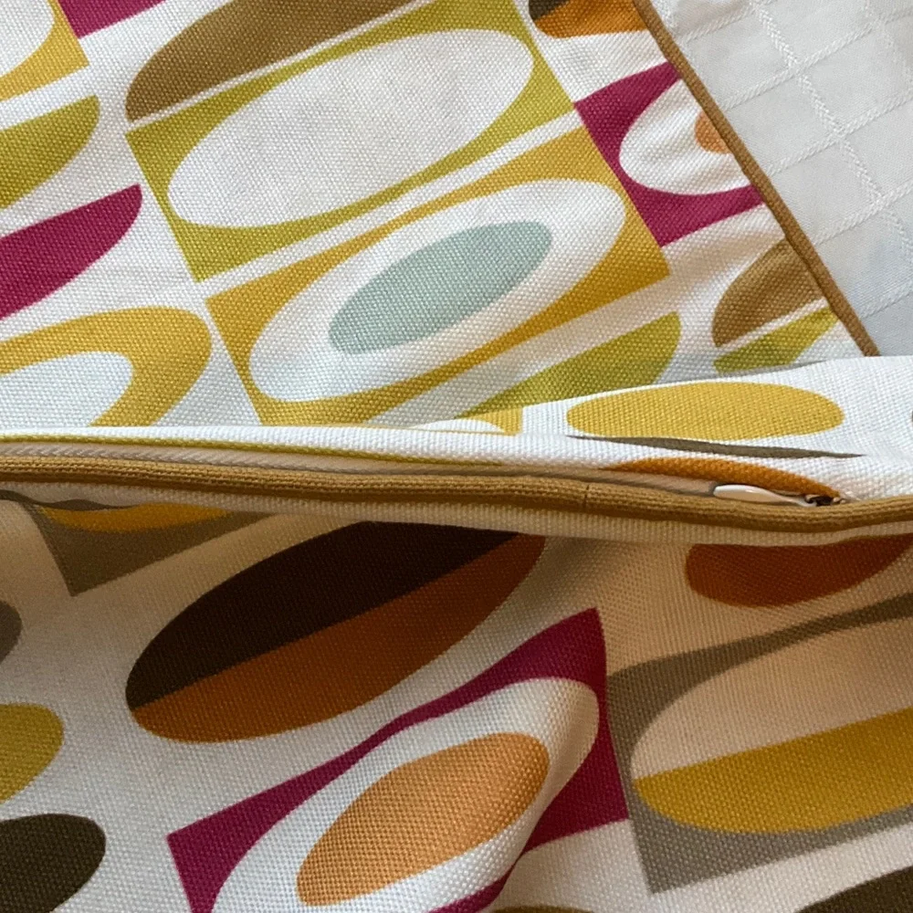 Colorful Geometric Pattern Cushion Covers - Picture 2 of 4